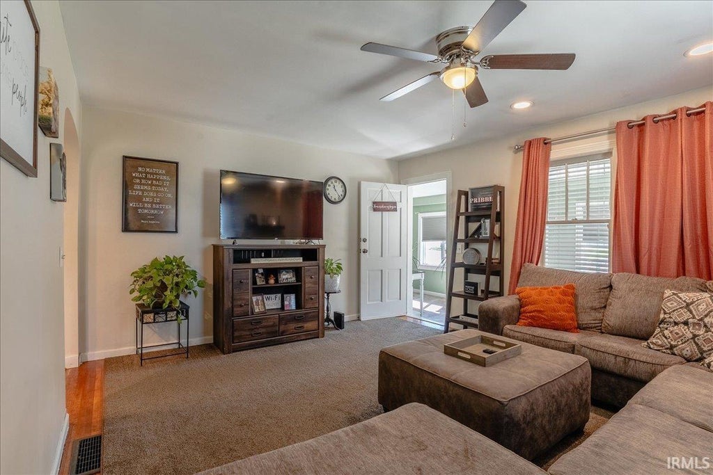 Photo of 222 E Lincoln Avenue, Chandler, IN 47610 (MLS # 202641786)