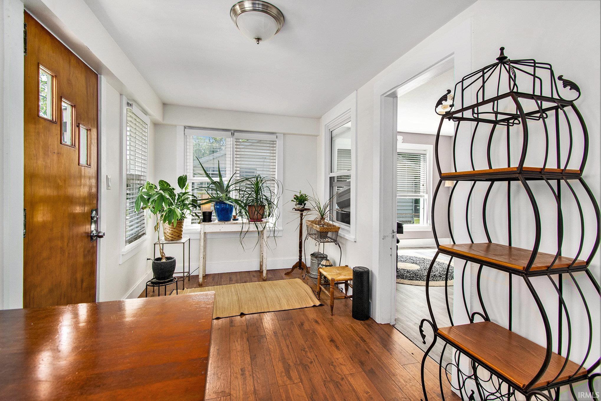 Elkhart, Indiana 46514, United States, 4 Bedrooms Bedrooms, ,2 BathroomsBathrooms,Residential,Pending,154692