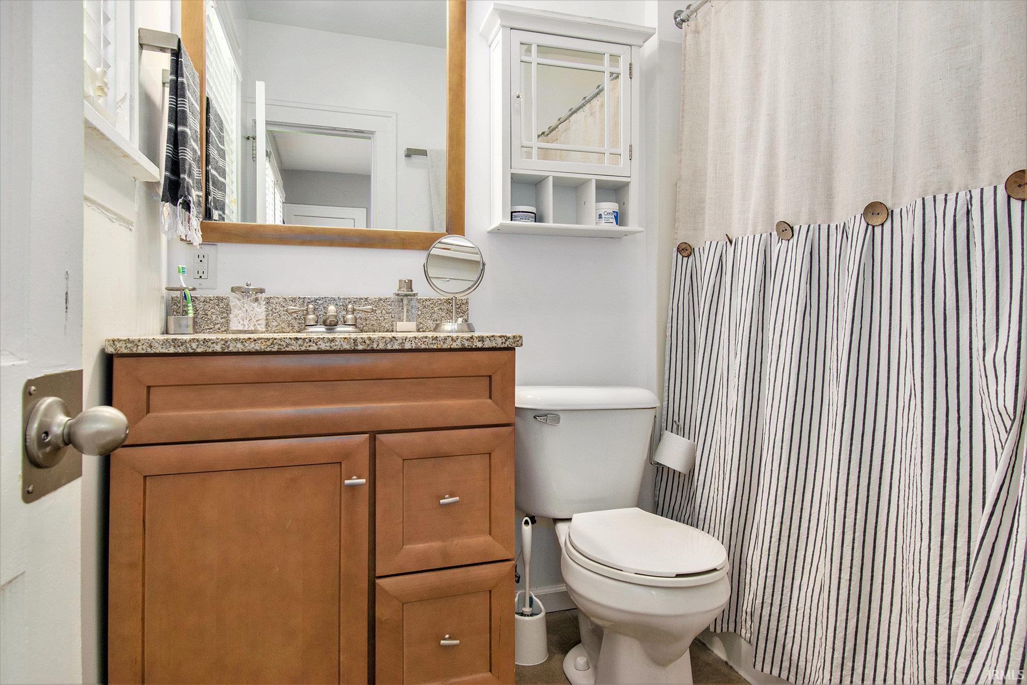 Elkhart, Indiana 46514, United States, 4 Bedrooms Bedrooms, ,2 BathroomsBathrooms,Residential,Pending,154692