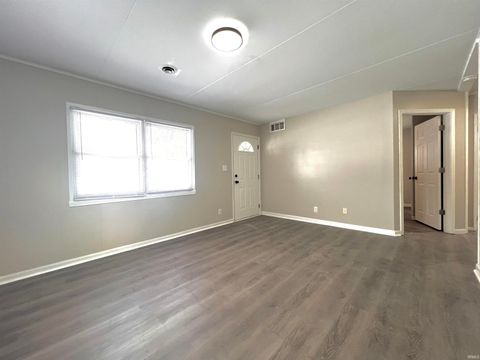 Tiny photo for 1933 W 4th Street, Fort Wayne, IN 46808 (MLS # 202604967)