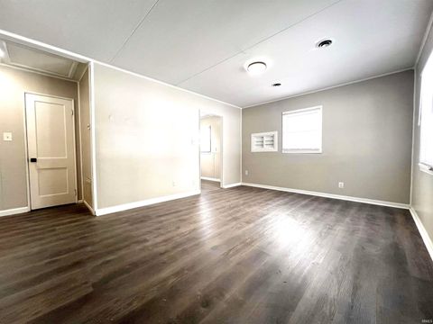 Tiny photo for 1933 W 4th Street, Fort Wayne, IN 46808 (MLS # 202604967)