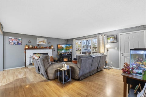 Tiny photo for 59579 Dushane Avenue, Elkhart, IN 46517 (MLS # 202644927)
