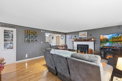Tiny photo for 59579 Dushane Avenue, Elkhart, IN 46517 (MLS # 202644927)
