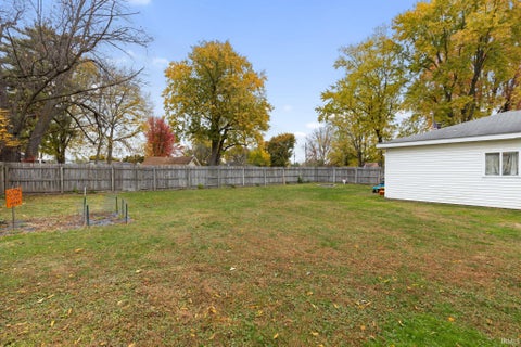 Tiny photo for 59579 Dushane Avenue, Elkhart, IN 46517 (MLS # 202644927)