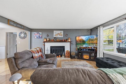 Tiny photo for 59579 Dushane Avenue, Elkhart, IN 46517 (MLS # 202644927)