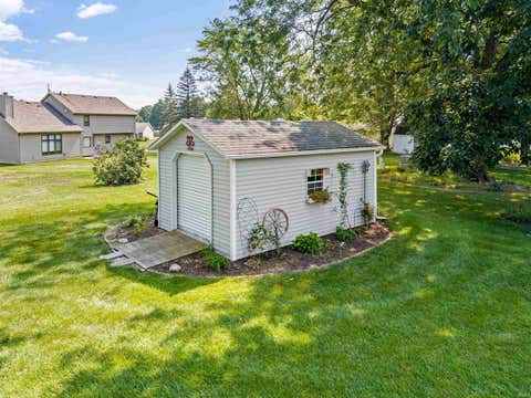 Tiny photo for 12 Grove Park Drive, Columbia City, IN 46725 (MLS # 202635214)
