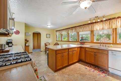 Tiny photo for 12 Grove Park Drive, Columbia City, IN 46725 (MLS # 202635214)