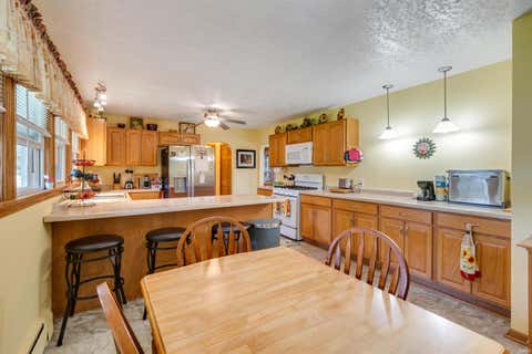 Tiny photo for 12 Grove Park Drive, Columbia City, IN 46725 (MLS # 202635214)