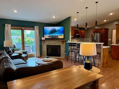 Tiny photo for 908 Arthur Street, Rochester, IN 46975 (MLS # 202540692)