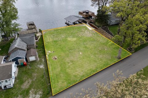 Photo of 5224 E Quiet Water Court, Monticello, IN 47960 (MLS # 202615839)