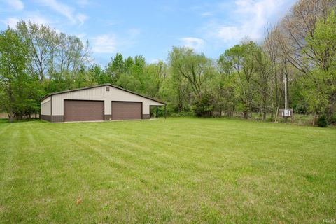 Tiny photo for 5224 E Quiet Water Court, Monticello, IN 47960 (MLS # 202615839)