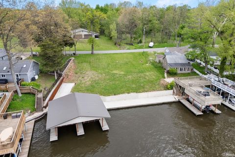 Tiny photo for 5224 E Quiet Water Court, Monticello, IN 47960 (MLS # 202615839)