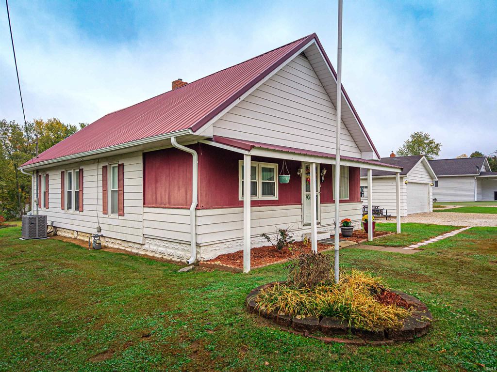 Photo of 905 E Jasper Road, Winslow, IN 47598 (MLS # 202544058)