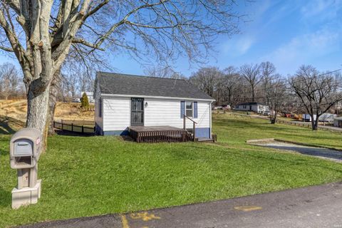 Tiny photo for 4333 Barton Lane, Evansville, IN 47720 (MLS # 202604956)
