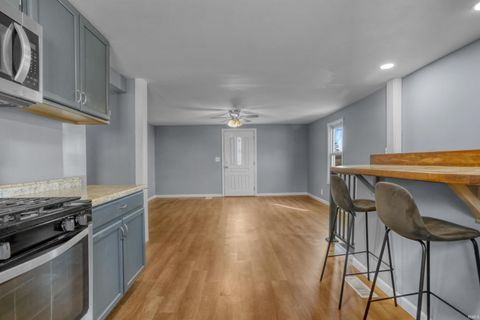 Tiny photo for 4333 Barton Lane, Evansville, IN 47720 (MLS # 202604956)