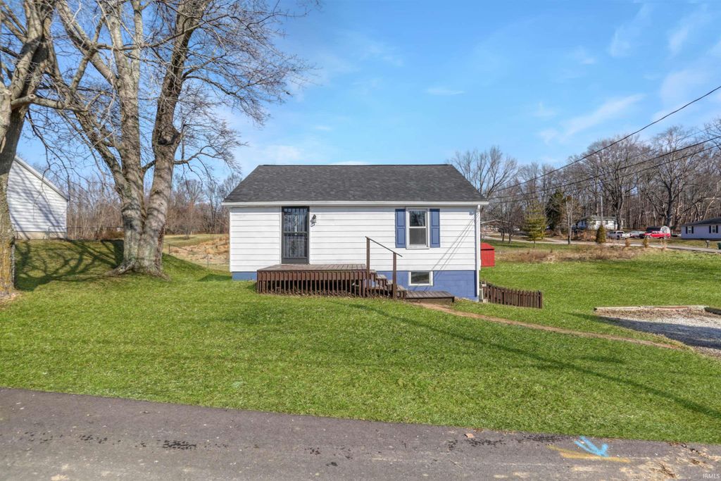 Photo of 4333 Barton Lane, Evansville, IN 47720 (MLS # 202604956)