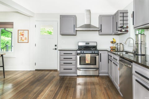 Tiny photo for 2415 W Fountain Drive, Bloomington, IN 47404 (MLS # 202631408)