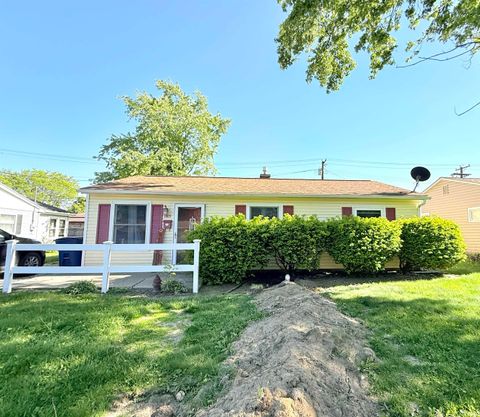 Photo of 1805 W Wenlock Drive, Marion, IN 46952 (MLS # 202618371)