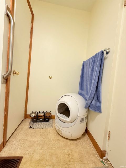 Tiny photo for 1805 W Wenlock Drive, Marion, IN 46952 (MLS # 202618371)