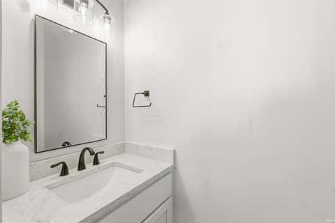 Tiny photo for 610 Sandringham Pass, Fort Wayne, IN 46845 (MLS # 202635205)