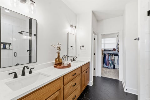 Tiny photo for 610 Sandringham Pass, Fort Wayne, IN 46845 (MLS # 202635205)