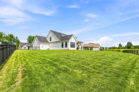 Tiny photo for 610 Sandringham Pass, Fort Wayne, IN 46845 (MLS # 202635205)