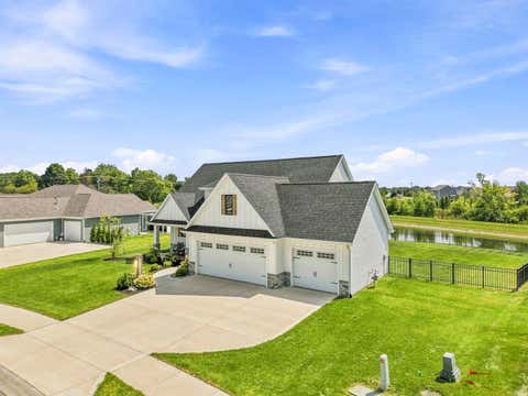 Tiny photo for 610 Sandringham Pass, Fort Wayne, IN 46845 (MLS # 202635205)