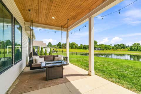 Tiny photo for 610 Sandringham Pass, Fort Wayne, IN 46845 (MLS # 202635205)