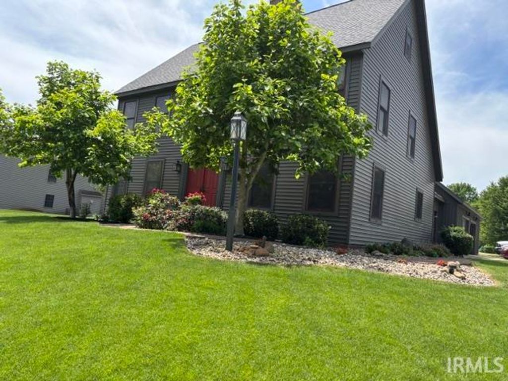 Photo of 21816 Locust Bend Court, South Bend, IN 46628 (MLS # 202621564)