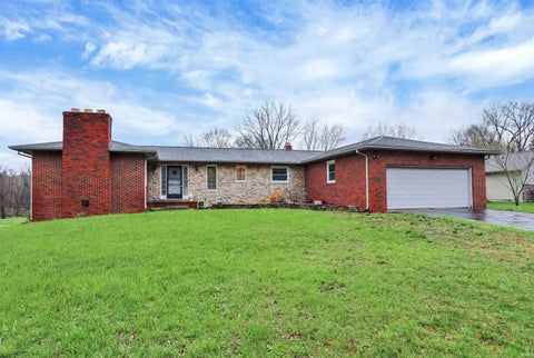 Photo of 1609 Greenacres Drive, Kokomo, IN 46901 (MLS # 202611255)
