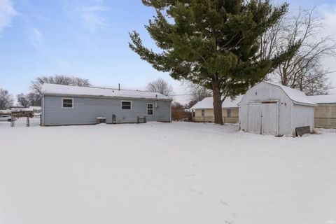 Tiny photo for 2137 N Waugh Street, Kokomo, IN 46901 (MLS # 202548061)