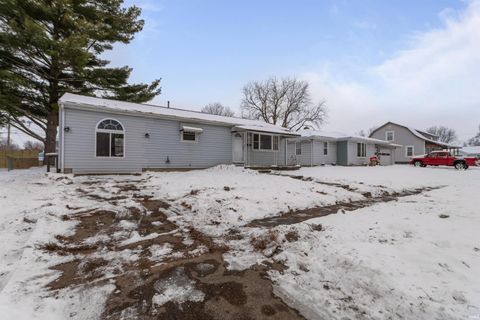 Tiny photo for 2137 N Waugh Street, Kokomo, IN 46901 (MLS # 202548061)