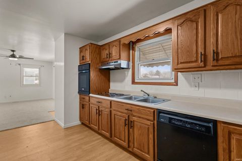 Tiny photo for 2137 N Waugh Street, Kokomo, IN 46901 (MLS # 202548061)