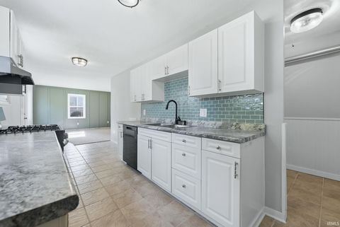 Tiny photo for 409 W Cox Drive, Fort Wayne, IN 46807 (MLS # 202618489)