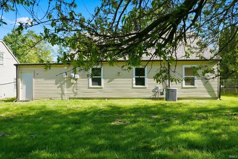 Tiny photo for 409 W Cox Drive, Fort Wayne, IN 46807 (MLS # 202618489)