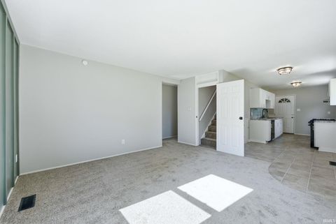 Tiny photo for 409 W Cox Drive, Fort Wayne, IN 46807 (MLS # 202618489)
