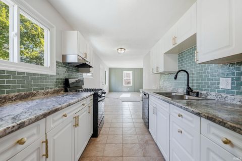 Tiny photo for 409 W Cox Drive, Fort Wayne, IN 46807 (MLS # 202618489)