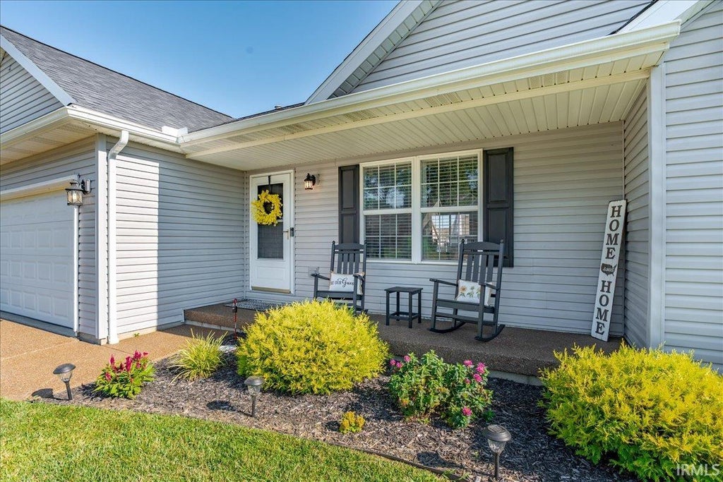 Photo of 10614 Tecumseh Drive, Newburgh, IN 47630 (MLS # 202629502)