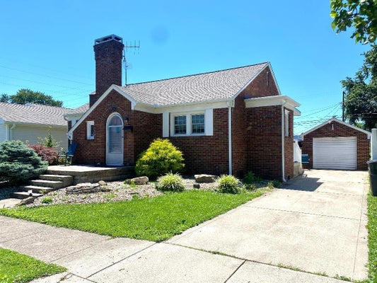 379 H ST NE, LINTON, IN 47441 - Image da705de43f6e3cd7f9136e60b5488865/3074018331