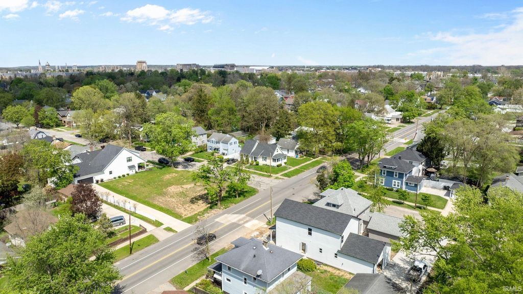 Photo of 316 Howard Street, South Bend, IN 46617 (MLS # 202616443)