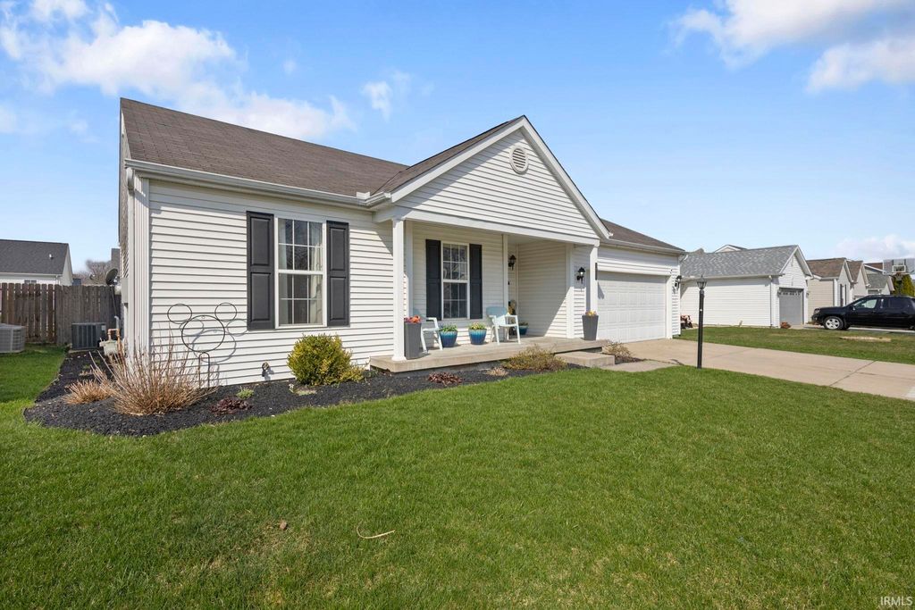 Photo of 1913 Miniature Rose Lane, Mishawaka, IN 46544 (MLS # 202610338)