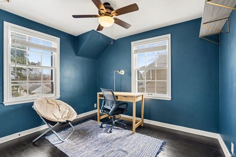 Tiny photo for 1901 E Donald Street, South Bend, IN 46613 (MLS # 202611140)