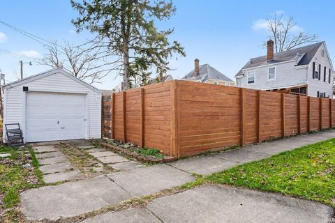 Tiny photo for 1901 E Donald Street, South Bend, IN 46613 (MLS # 202611140)