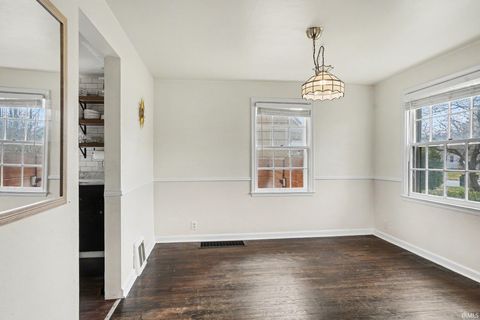 Tiny photo for 1901 E Donald Street, South Bend, IN 46613 (MLS # 202611140)