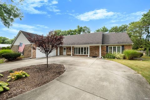 Photo of 15669 Hearthstone Drive, Mishawaka, IN 46545 (MLS # 202603519)