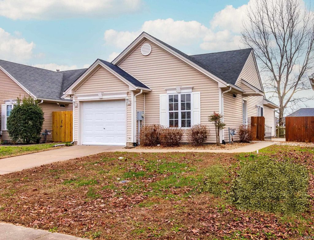 Photo of 10000 Galleon Court, Evansville, IN 47725 (MLS # 202548754)