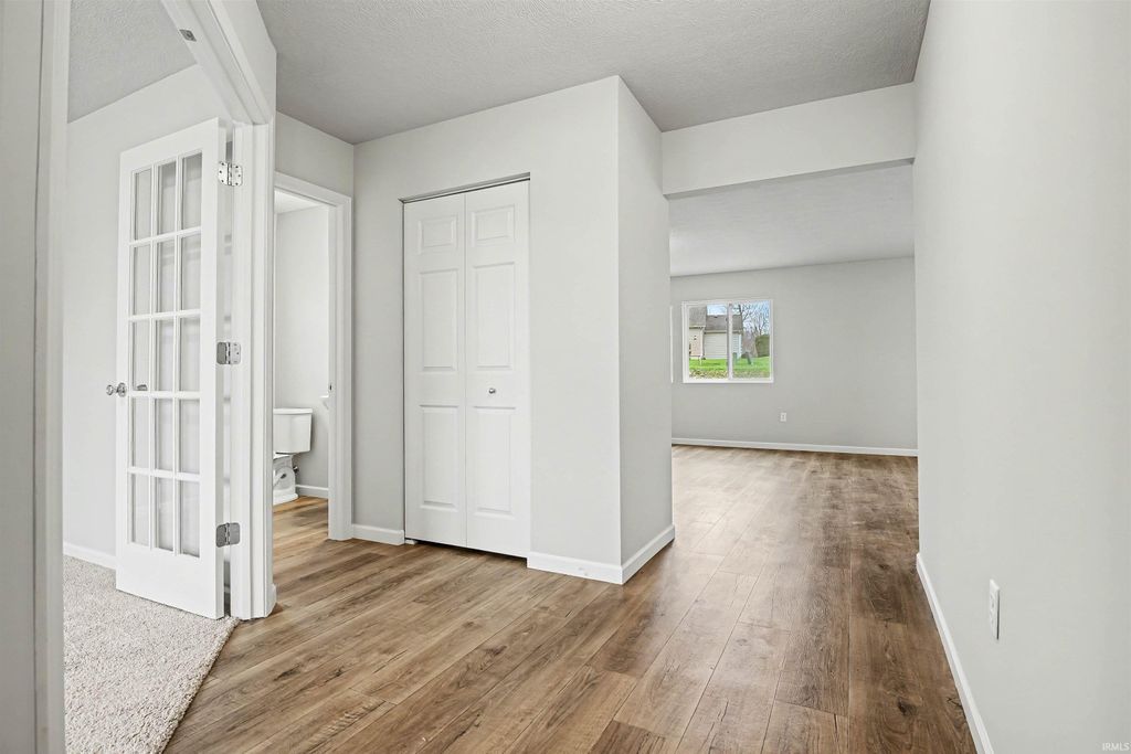 Photo of 8213 Catberry Trail, Fort Wayne, IN 46804 (MLS # 202602776)