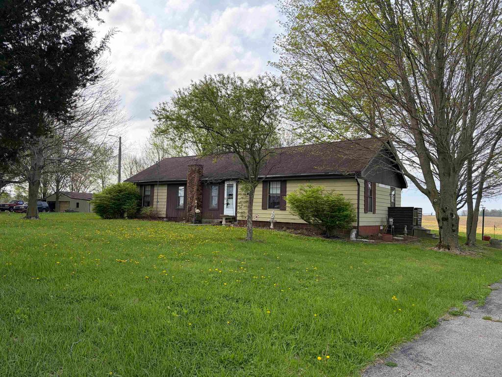 Photo of 3805 W 400 N Road, Columbia City, IN 46725 (MLS # 202615336)