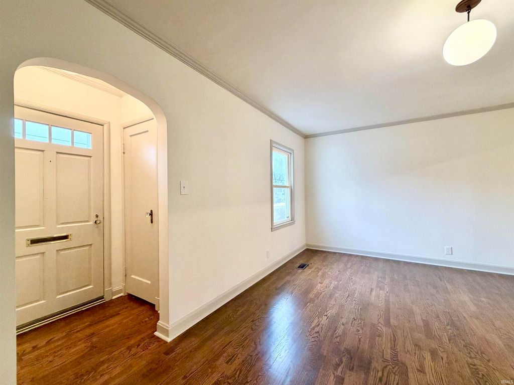 Photo of 2108 Bellemeade Avenue, Evansville, IN 47714 (MLS # 202549812)