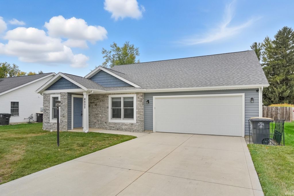 Photo of 4802 Tyrone Road, Fort Wayne, IN 46809 (MLS # 202543000)